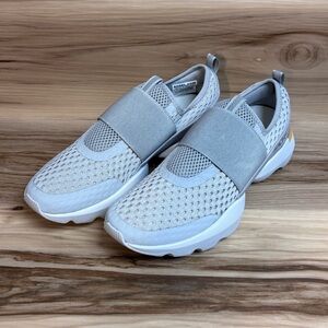 New Sorel Women's Kinetic Impact Strap Sneaker size 9.5